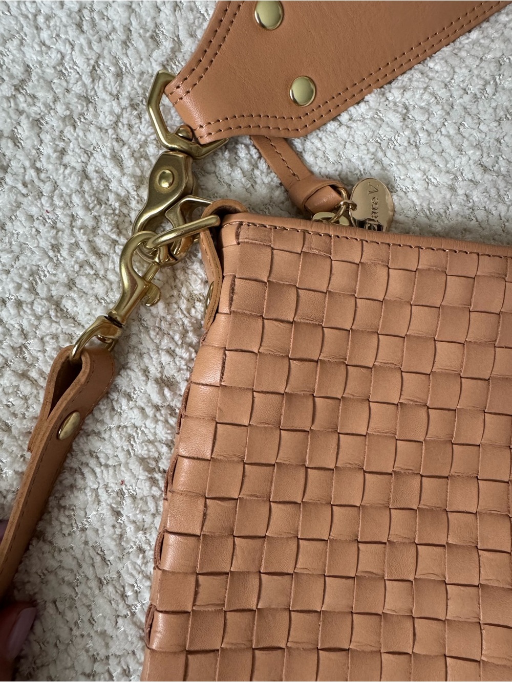 Clare V Moyen Messenger Bag. Like New. Natural camel leather color. Smoke free - Picture 3 of 10